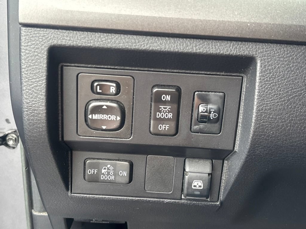 Used 2016 Toyota Tundra SR5 RWD image 23