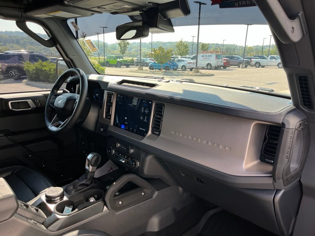 Used 2026 Ford Bronco Outer Banks w/ Sasquatch Package AWD/4WD image 28