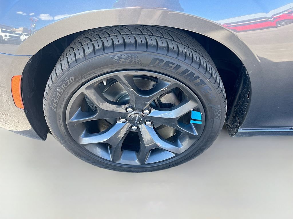 Used 2022 Chrysler 300 Touring w/ Sport Appearance Package image 29