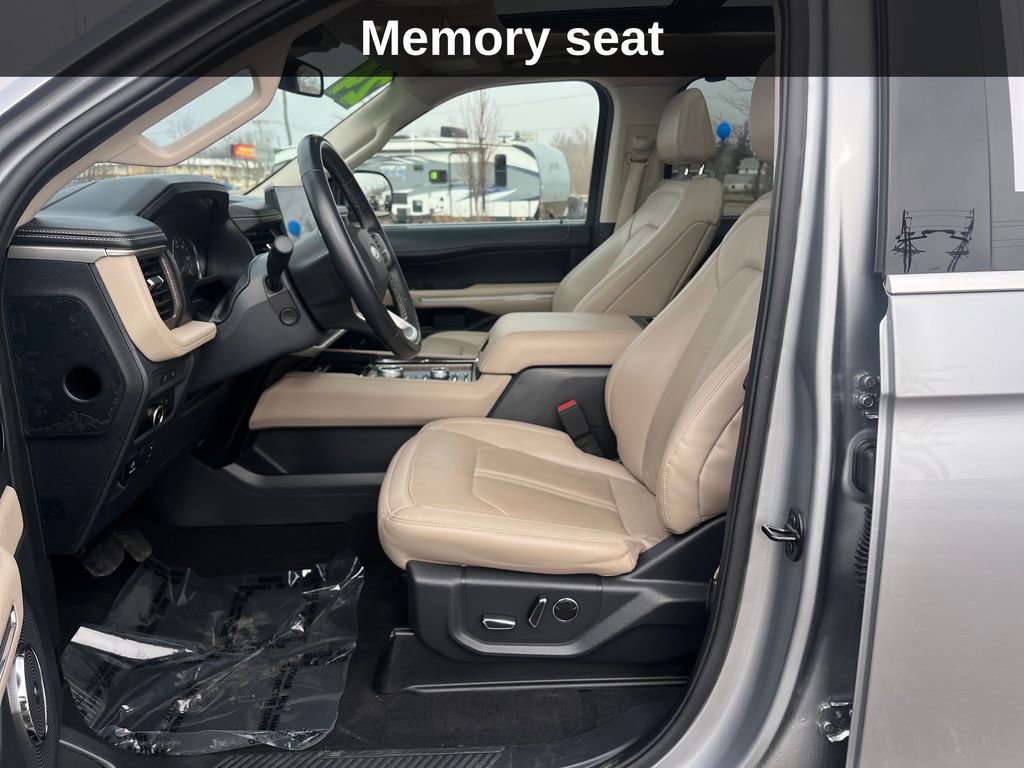 Used 2024 Ford Expedition Limited image 20