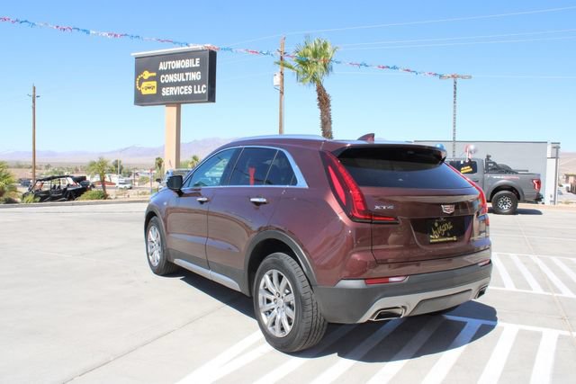 Used 2022 Cadillac XT4 Premium Luxury w/ Technology Package FWD image 3