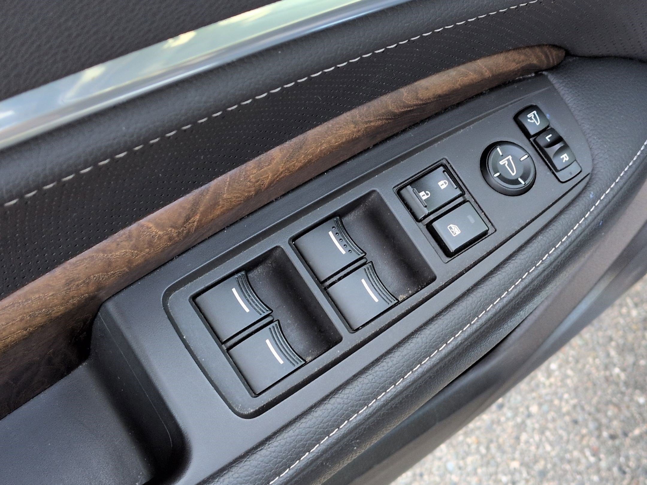 Used 2020 Acura MDX SH-AWD w/ Technology Package image 15