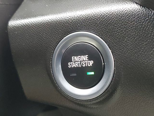 Used 2023 GMC Terrain SLT image 16