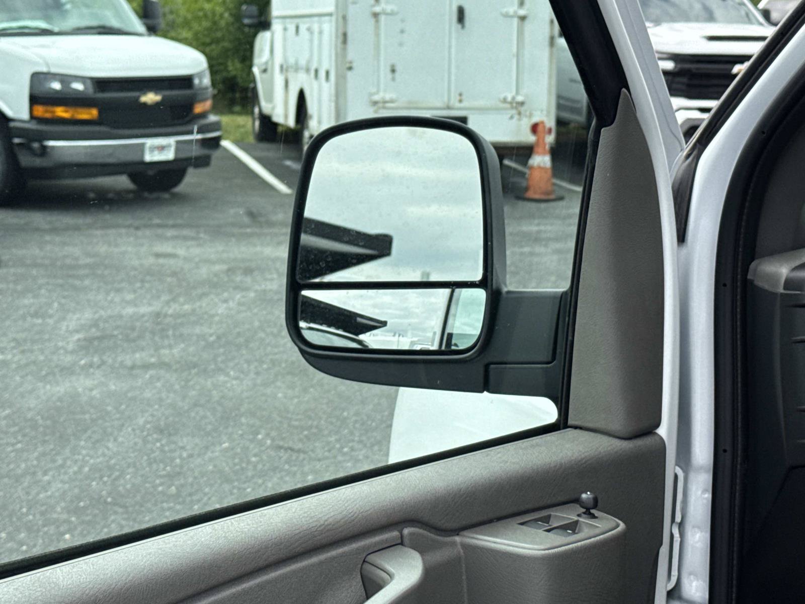 New 2026 Chevrolet Express 3500 w/ Power Convenience Package RWD image 14