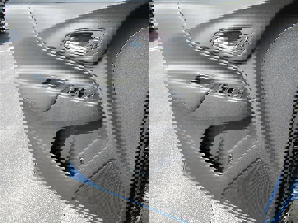 Used 2024 Chevrolet Equinox LT image 27