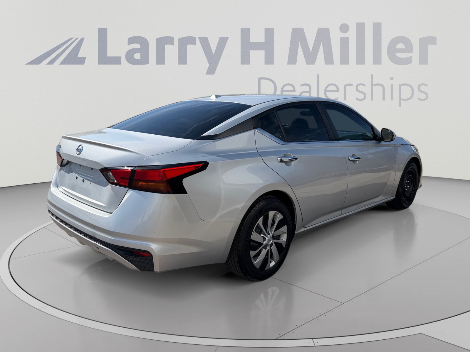 Used 2020 Nissan Altima 2.5 S FWD image 5
