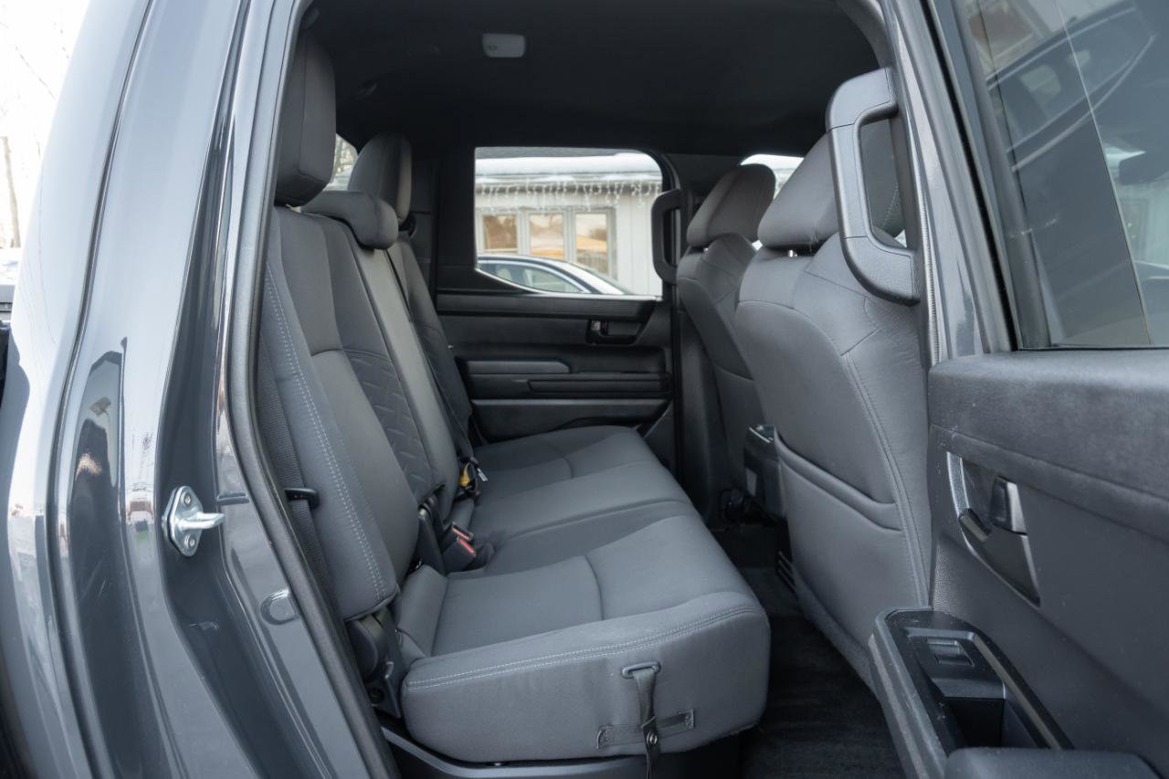 Used 2024 Toyota Tacoma SR5 RWD image 31