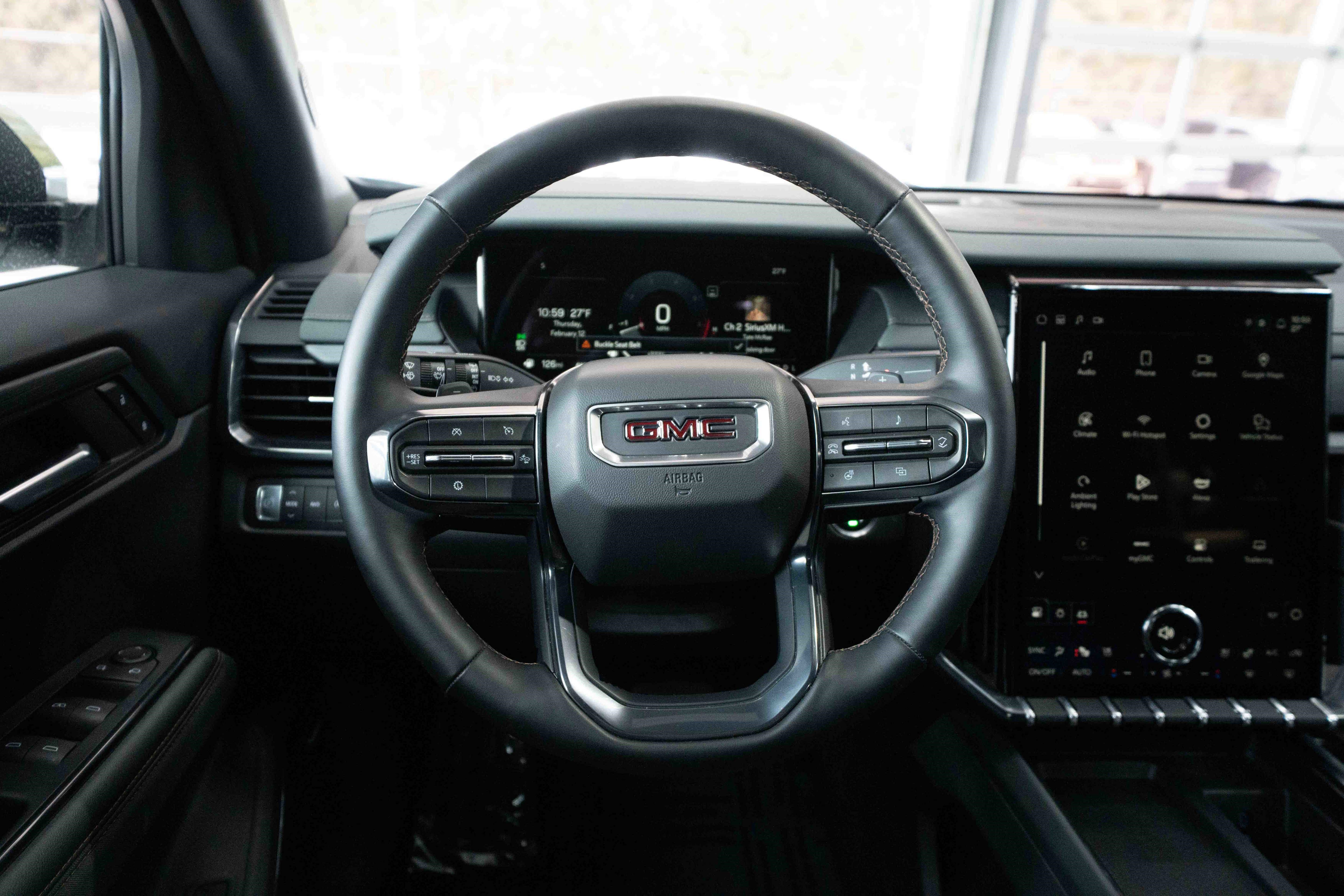 Used 2024 GMC Acadia AT4 w/ Luxury Package image 21