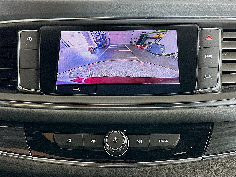 Used 2023 Buick Enclave Essence w/ Sport Touring Edition FWD image 15