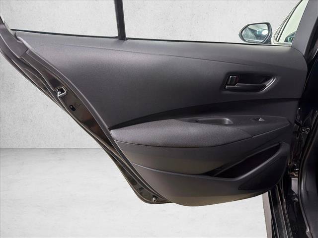 Used 2025 Toyota Corolla LE FWD image 17