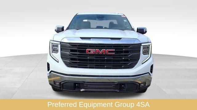 Used 2025 GMC Sierra 1500 SLT image 2