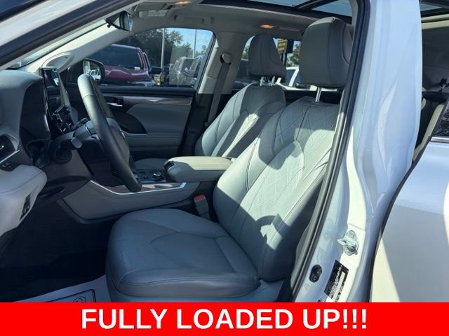 Used 2021 Toyota Highlander Platinum AWD/4WD image 14