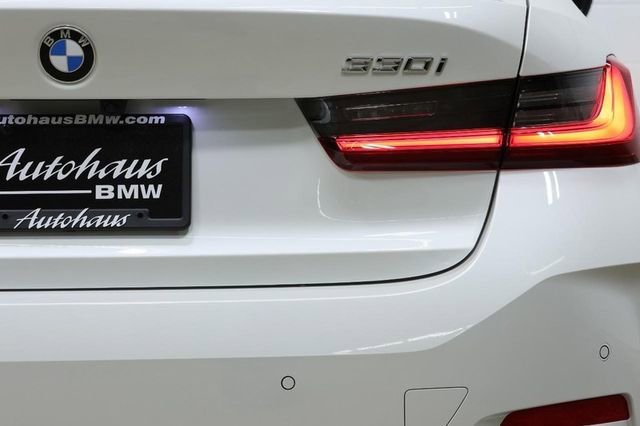 Certified 2025 BMW 330i xDrive Sedan w/ Premium Package image 9