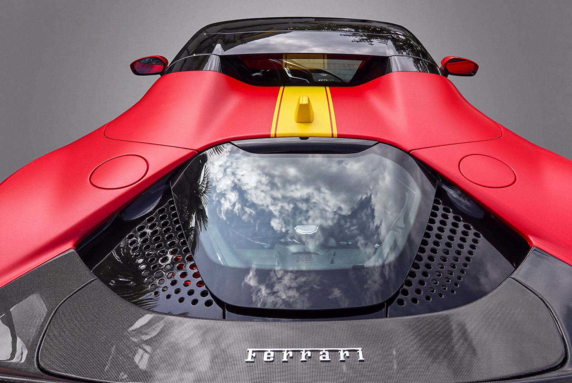Certified 2024 Ferrari SF90 Spider AWD/4WD image 11