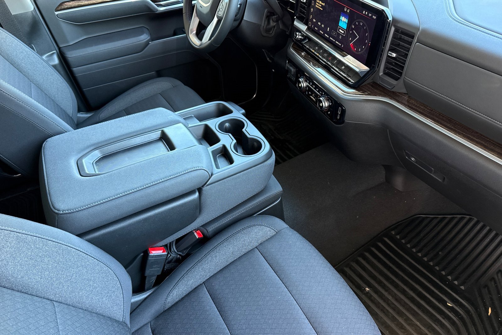 Used 2026 GMC Sierra 1500 SLE image 19