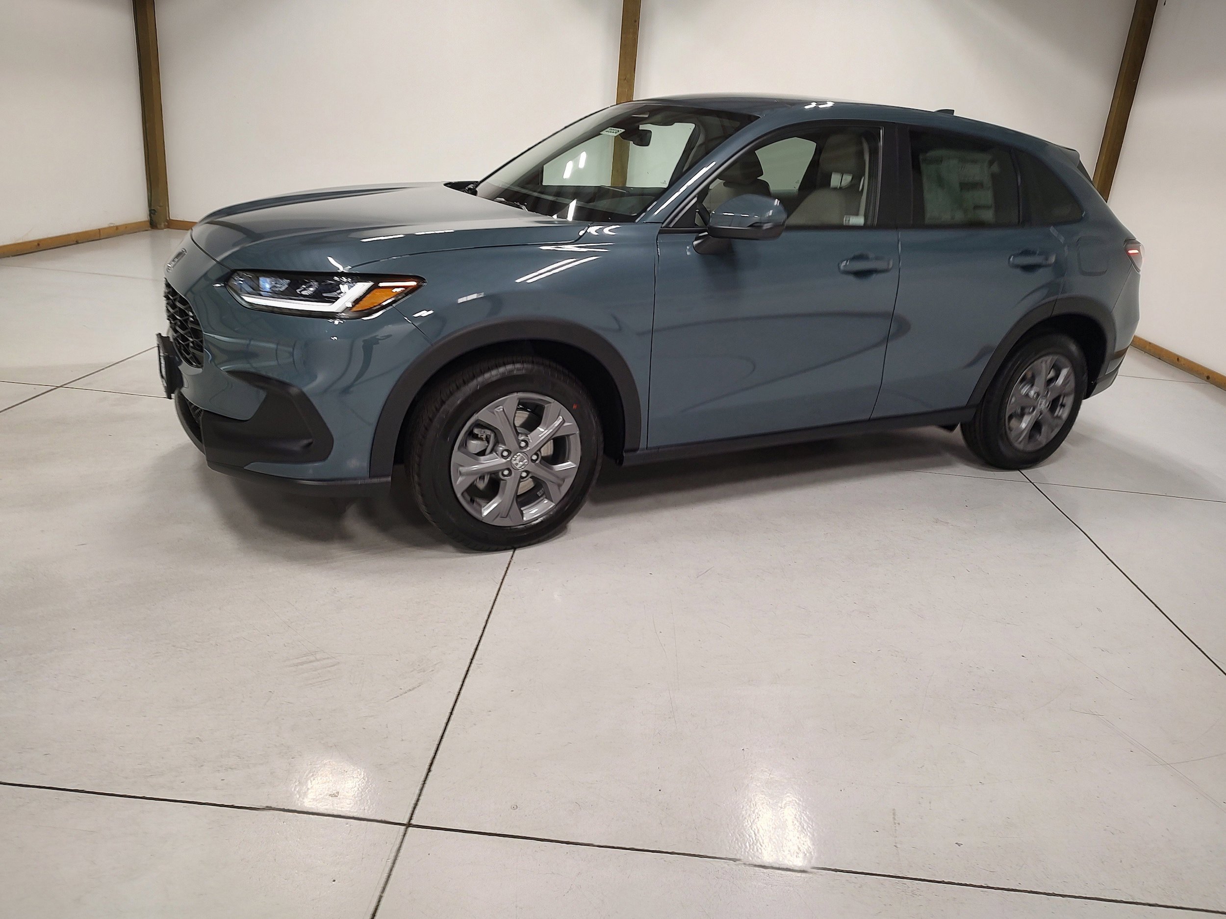 New 2026 Honda HR-V LX image 4