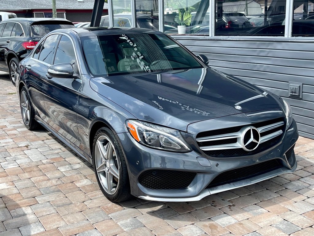 Used 2015 Mercedes-Benz C 400 4MATIC image 4