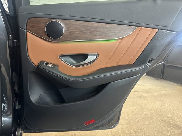 Used 2022 Mercedes-Benz GLC 300 4MATIC image 25