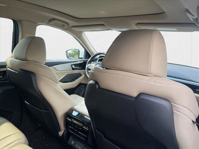 Used 2022 Acura MDX SH-AWD image 18