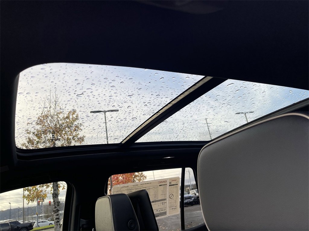 New 2026 GMC Yukon Elevation w/ Elevation Premium Package image 19