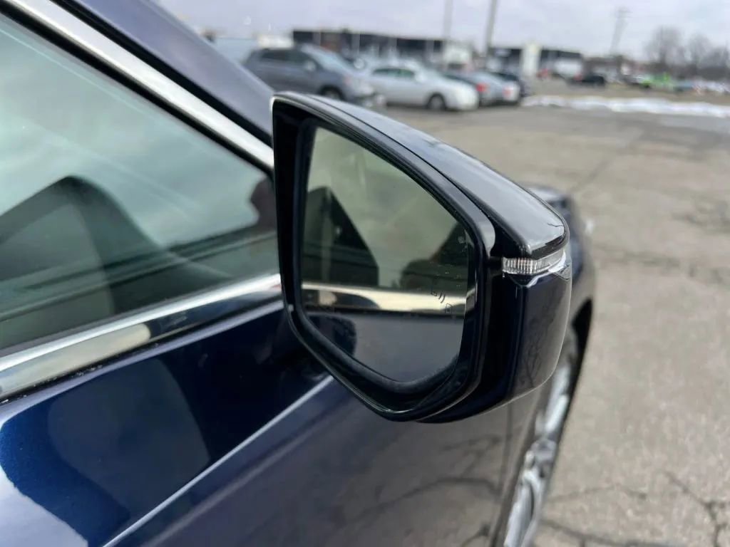 Used 2021 Lexus ES 350 w/ Premium Package image 32