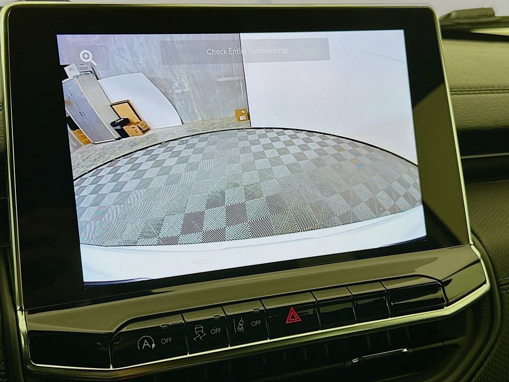 New 2026 Jeep Compass Latitude image 13