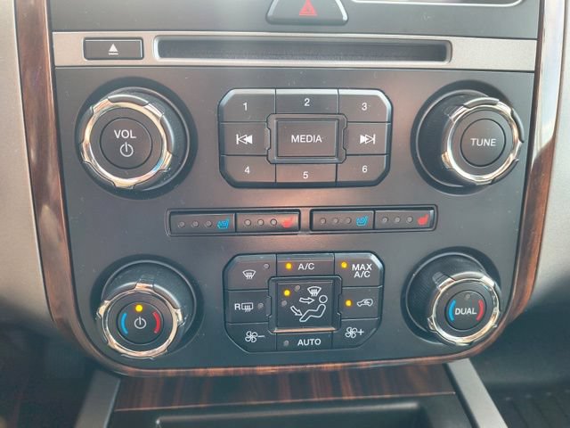 Used 2017 Ford Expedition EL Platinum AWD/4WD image 16