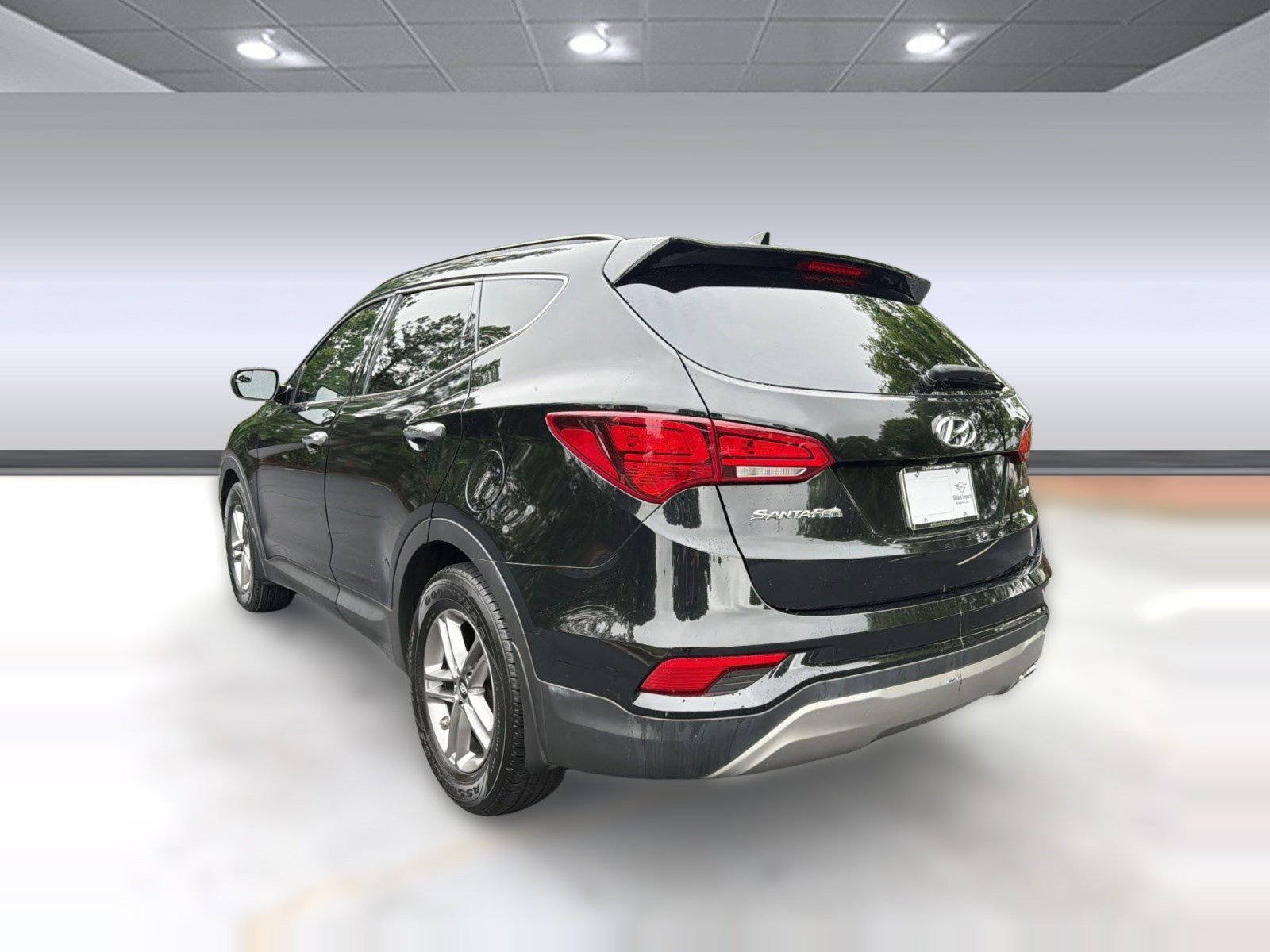 Used 2017 Hyundai Santa Fe Sport FWD image 3