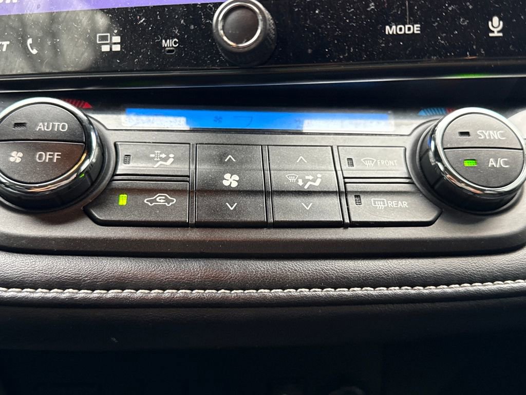 Used 2018 Toyota RAV4 XLE image 16