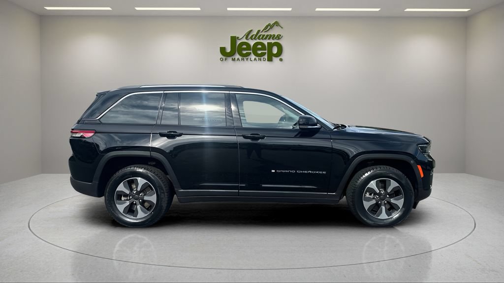 Used 2023 Jeep Grand Cherokee 4WD 4xe image 4