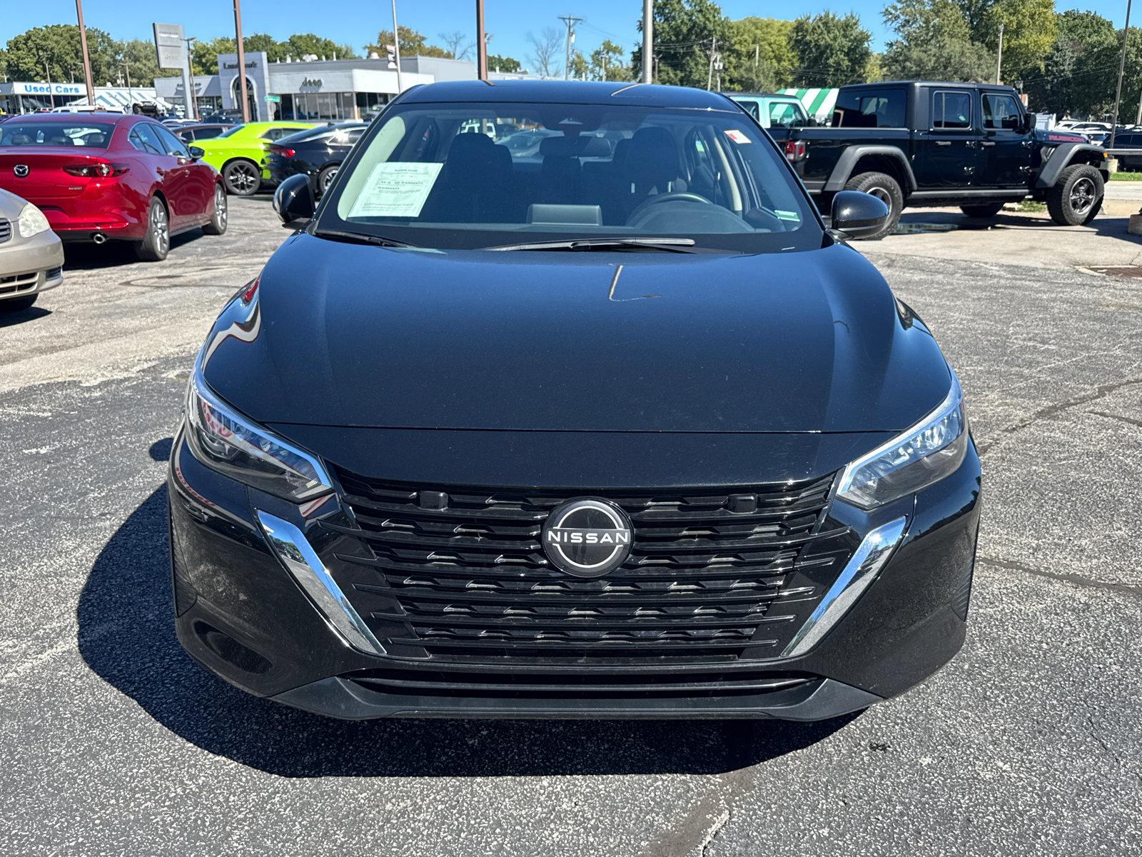 Used 2025 Nissan Sentra SV FWD image 2