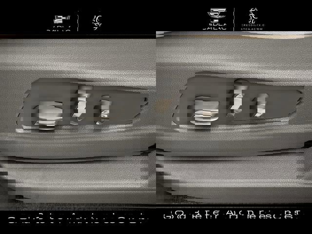 Certified 2024 Cadillac XT5 Premium Luxury image 28