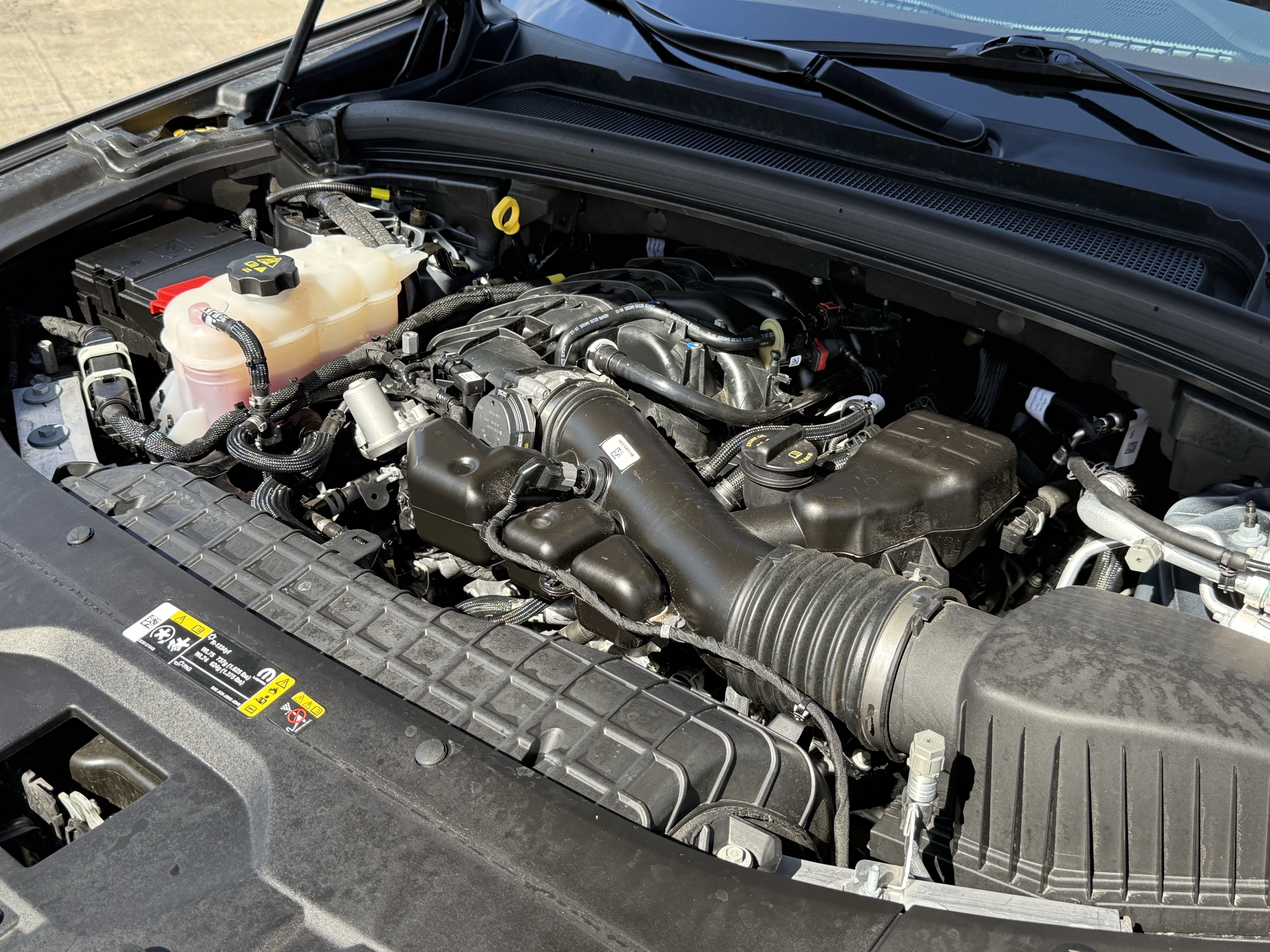 Used 2025 Jeep Grand Cherokee L Summit AWD/4WD image 35