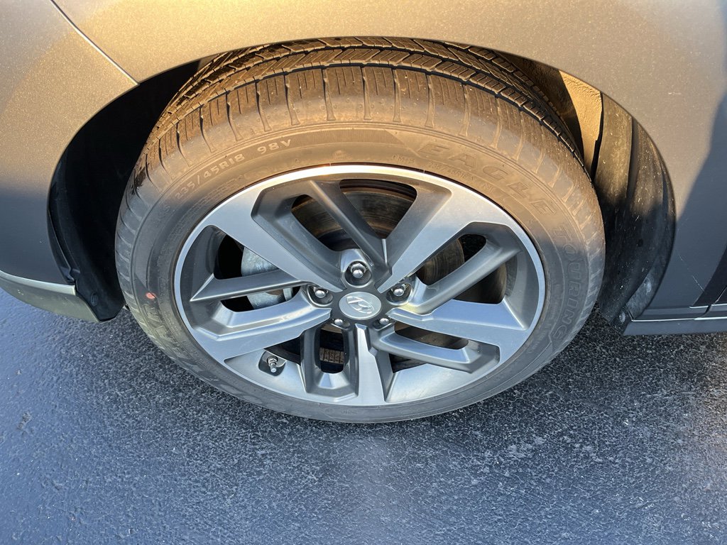 Used 2021 Hyundai Kona Limited image 37