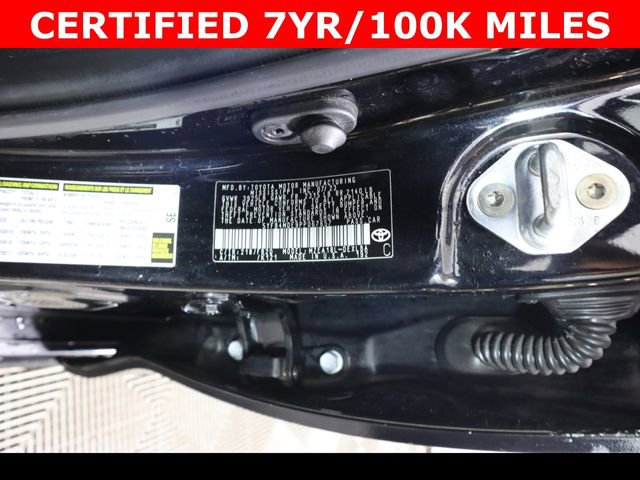 Used 2023 Toyota Corolla LE image 32