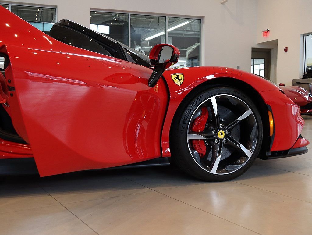 Certified 2022 Ferrari SF90 Spider image 33