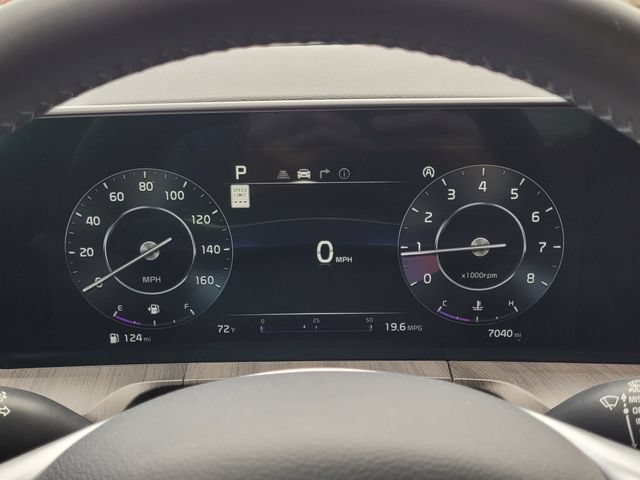 Used 2024 Kia Telluride SX w/ Towing Package FWD image 22