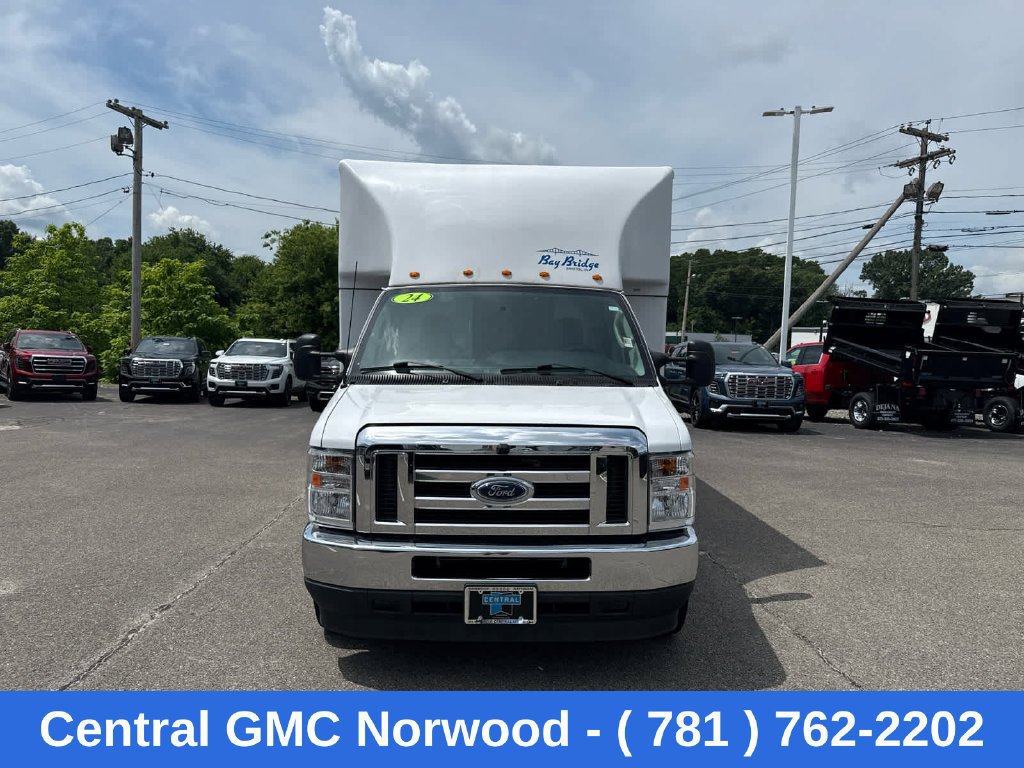 Used 2024 Ford E-350 and Econoline 350 Super Duty w/ Power Windows & Locks Group RWD image 8