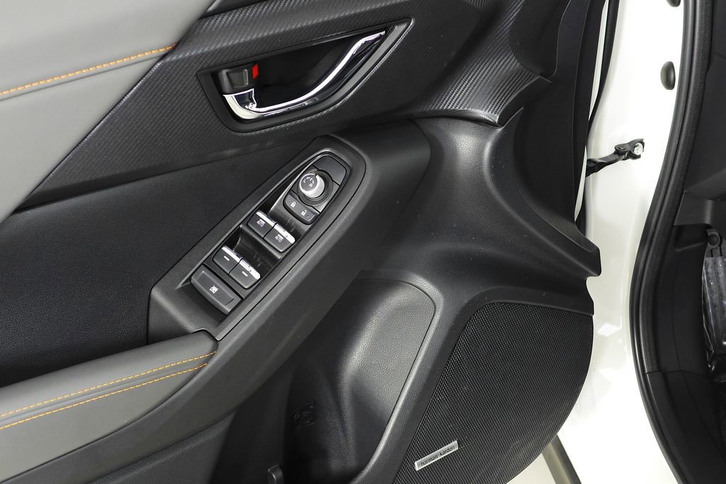 Used 2025 Subaru Crosstrek 2.5i Limited w/ Crosstrek Mirror Package image 12