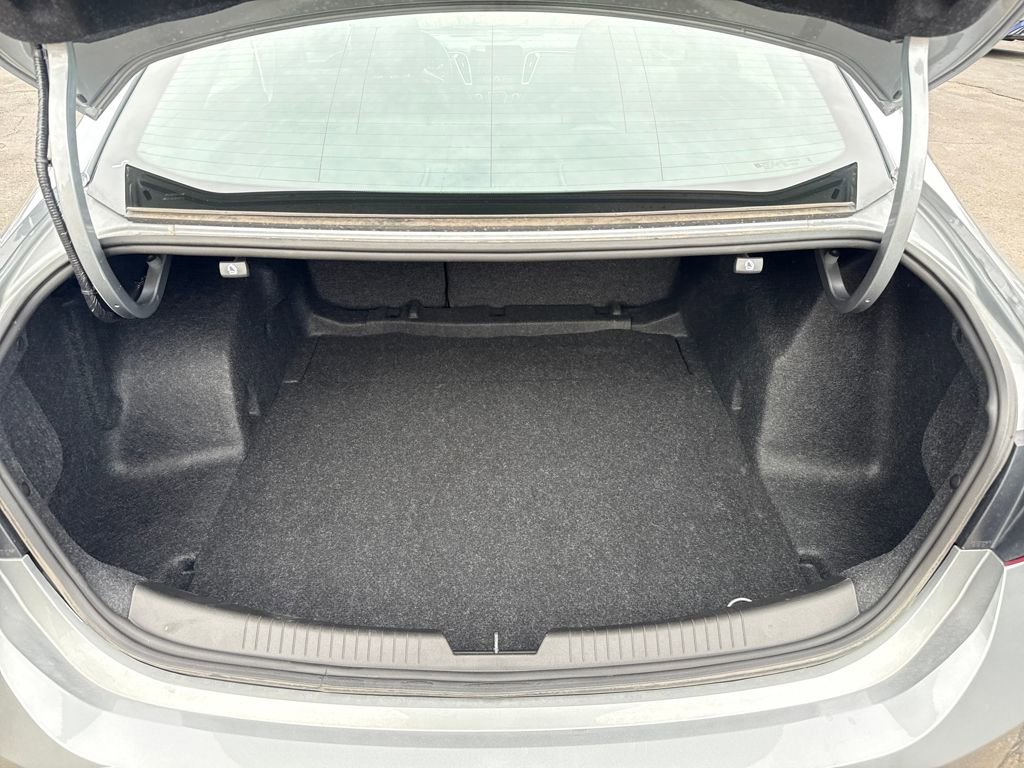 Used 2024 Chevrolet Malibu LT FWD image 7