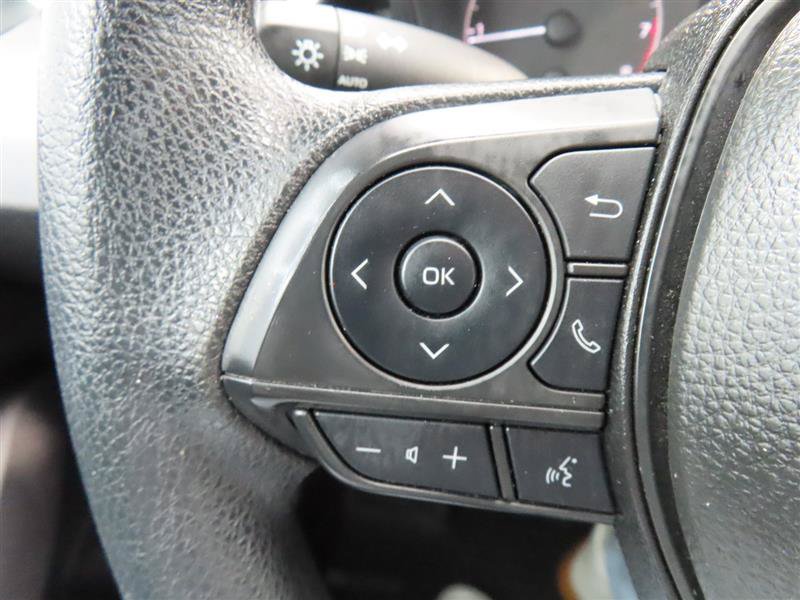 Used 2025 Toyota Corolla LE FWD image 22