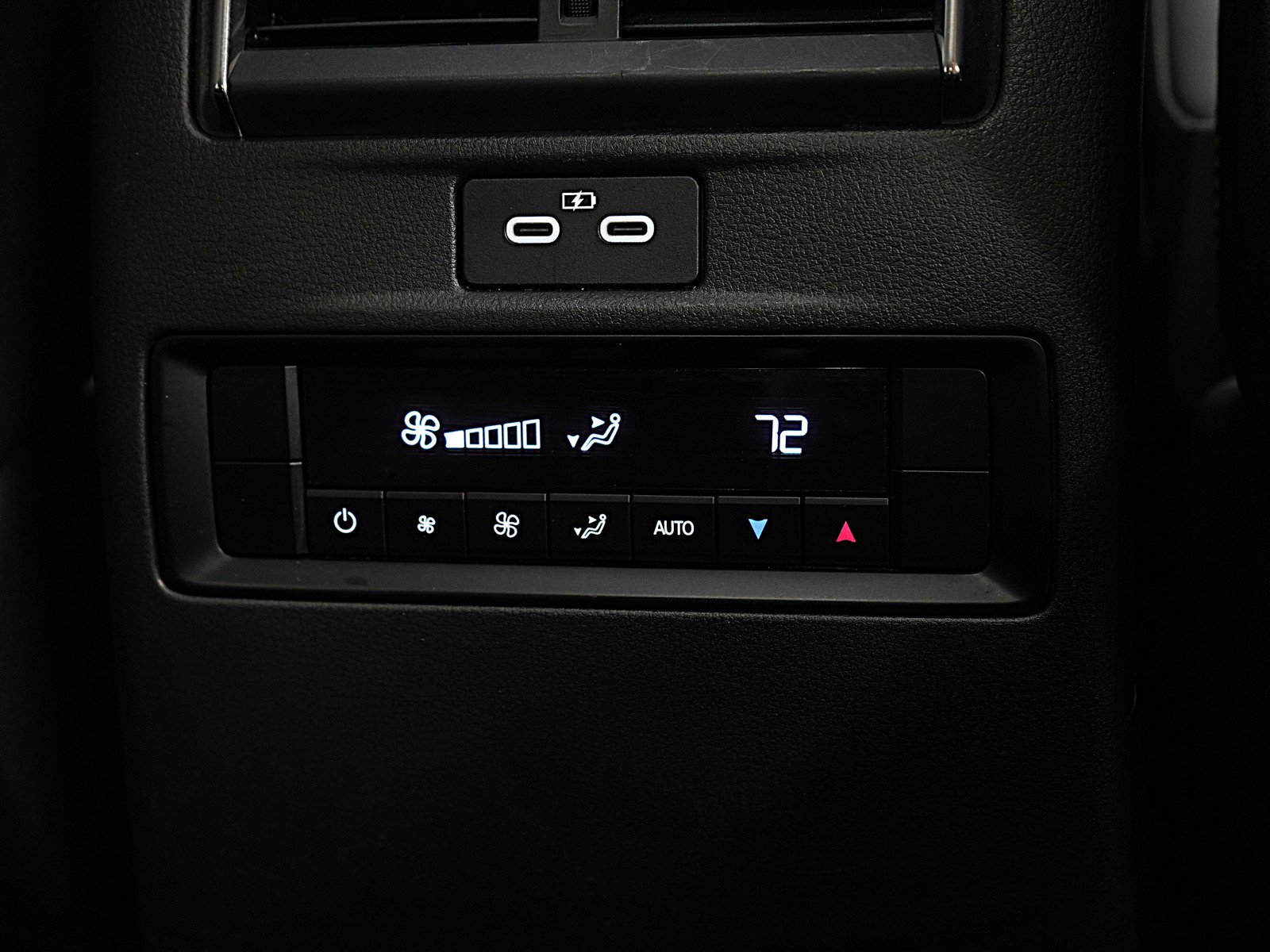 Certified 2024 MAZDA CX-90 Plug-In Hybrid w/ Preferred image 17