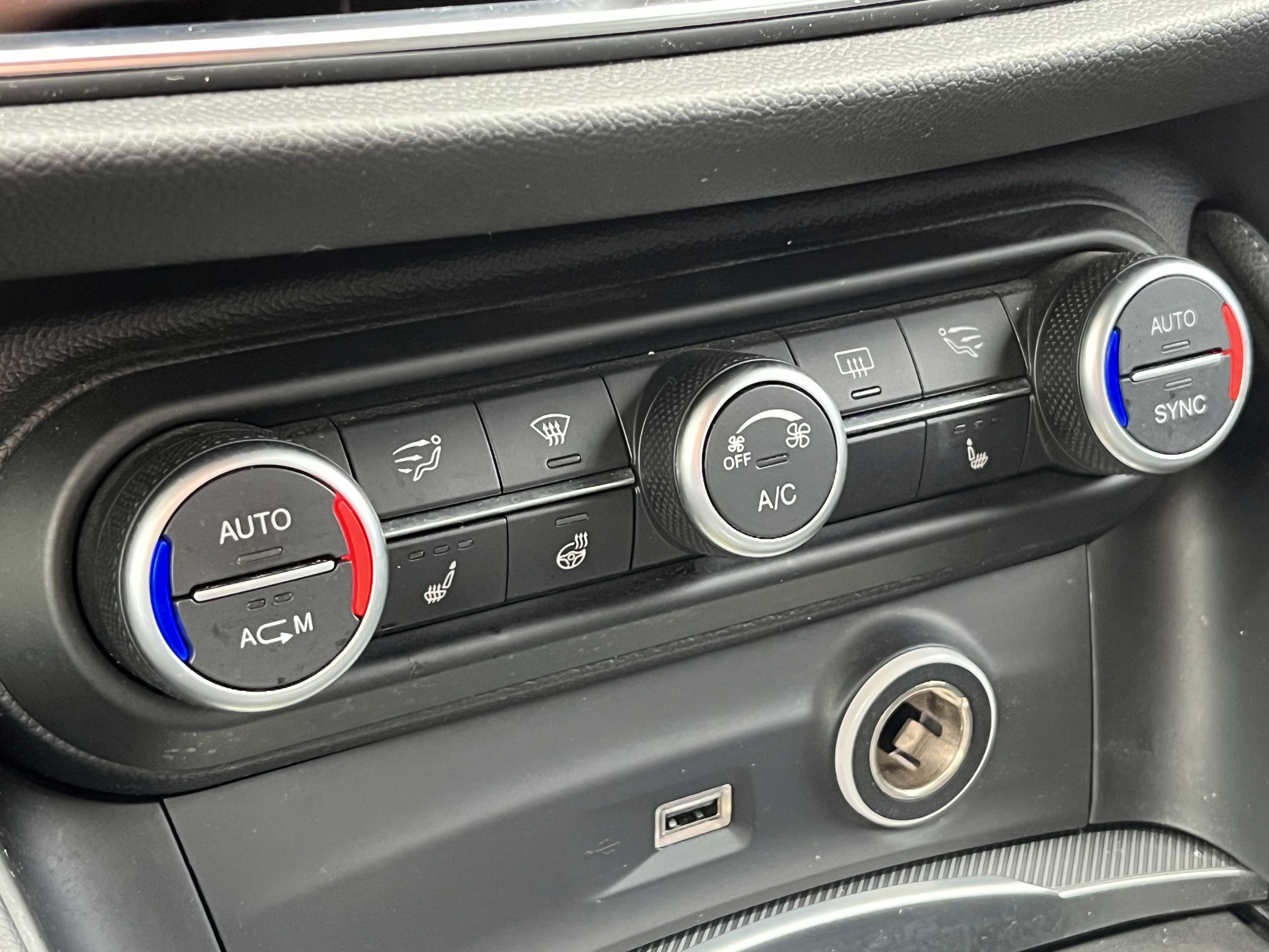 Used 2018 Alfa Romeo Stelvio Ti Sport AWD/4WD image 21