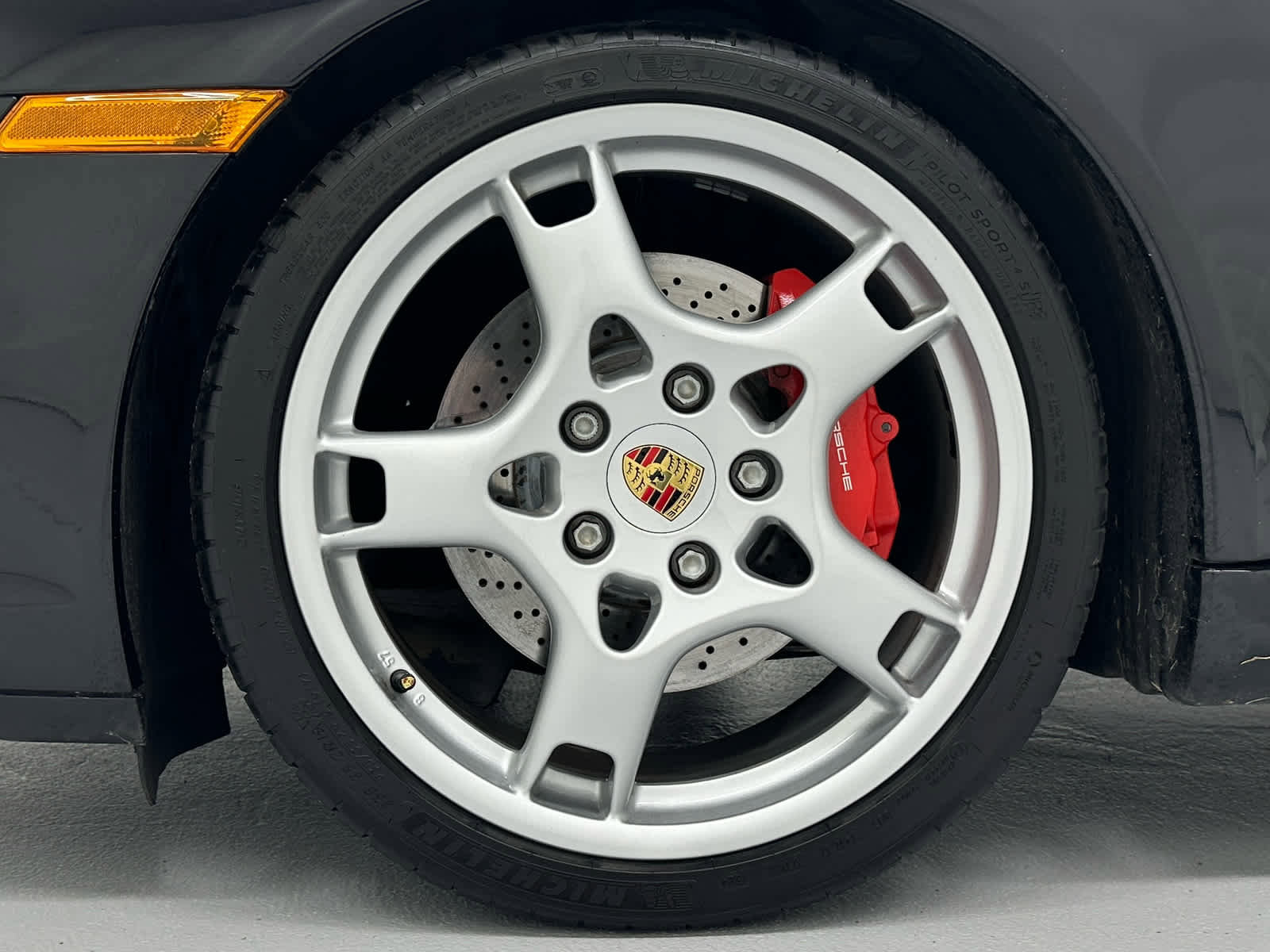 Used 2006 Porsche 911 Carrera S RWD image 9