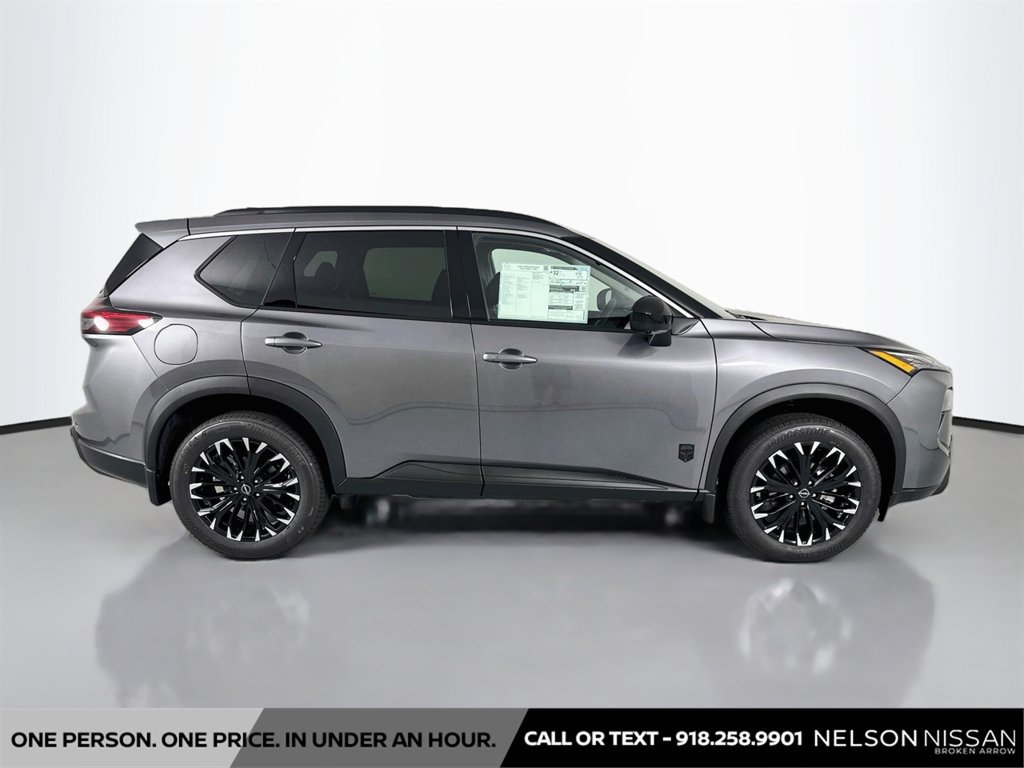 New 2026 Nissan Rogue Dark Armor FWD image 4