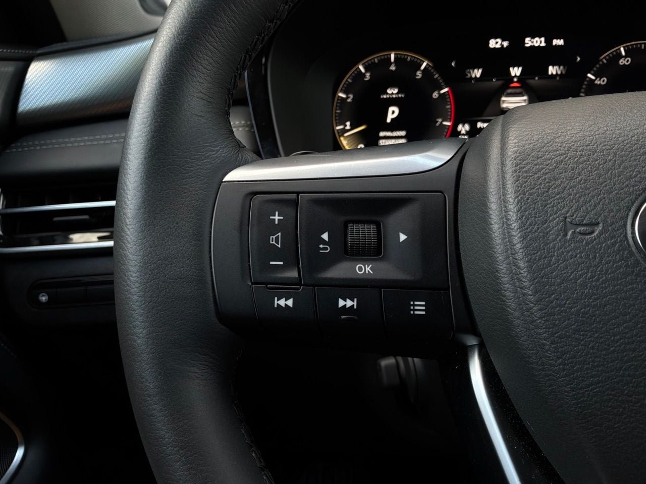 Used 2026 INFINITI QX60 Luxe FWD image 41