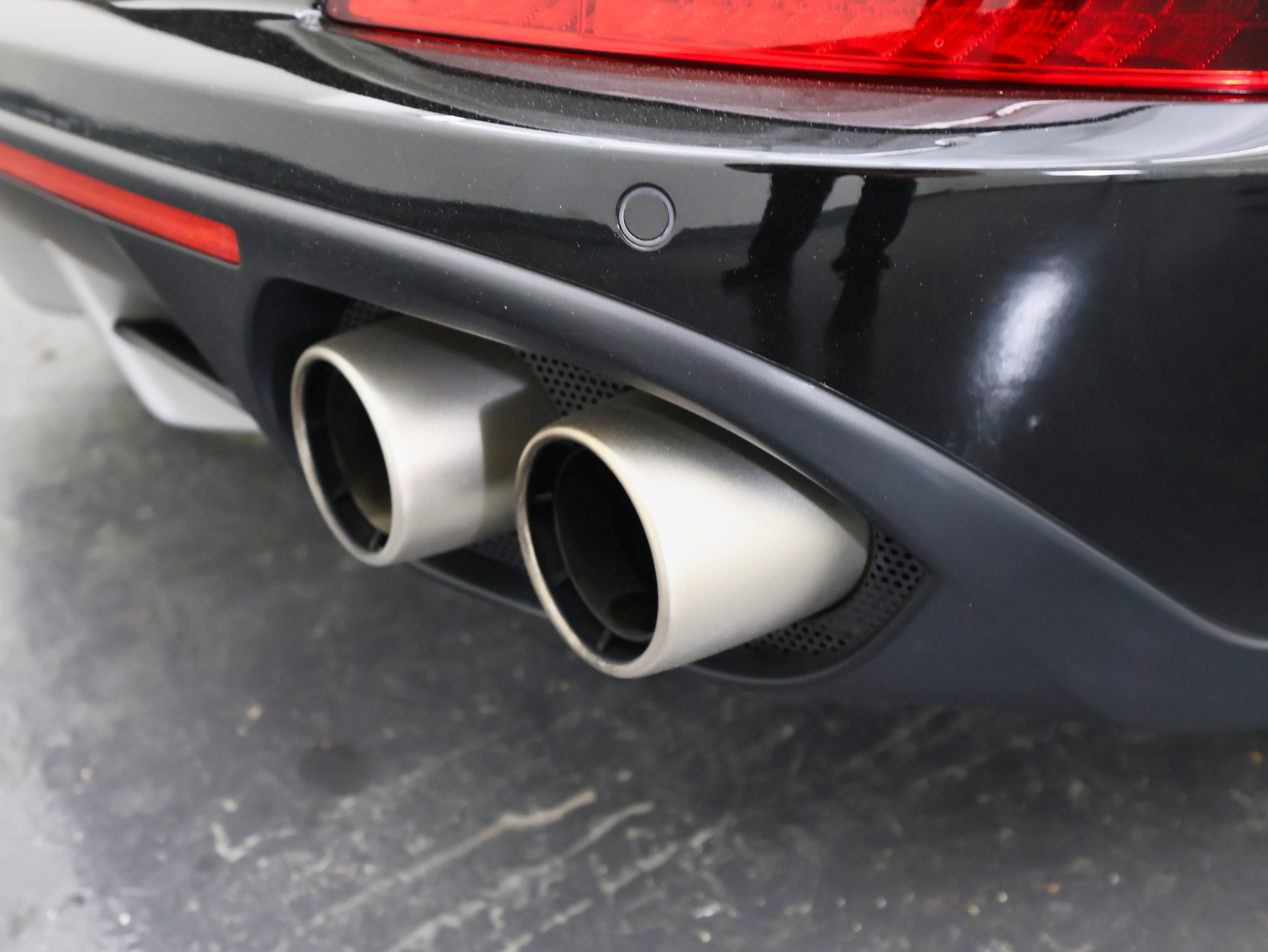 Used 2017 Ferrari California T image 49