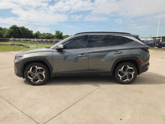 Used 2023 Hyundai Tucson Limited w/ Winter Package FWD image 4