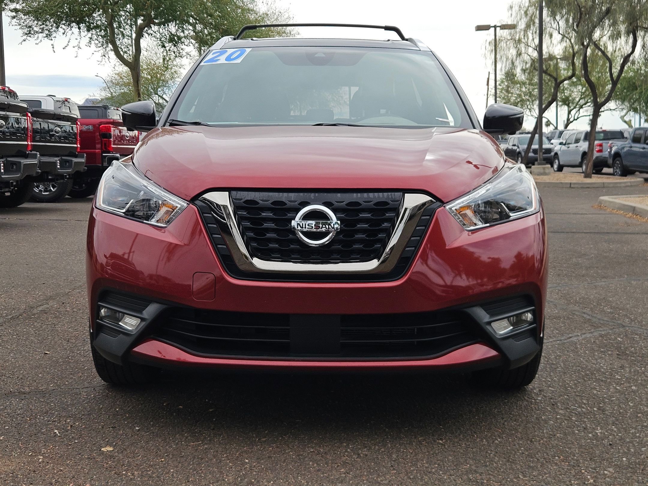 Used 2020 Nissan Kicks SR w/ SR Premium Package FWD image 2