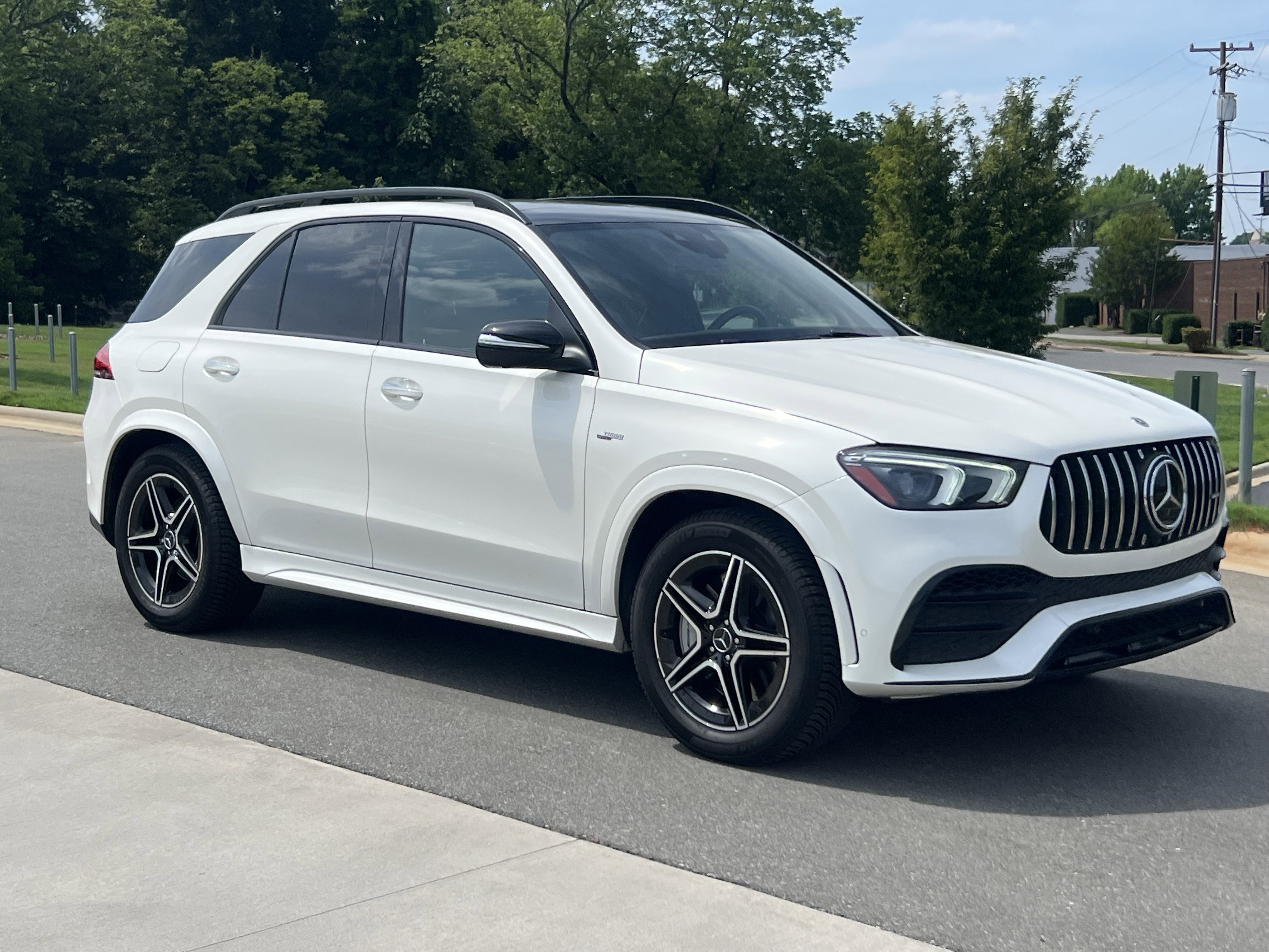 Used 2021 Mercedes-Benz GLE 53 AMG 4MATIC image 2